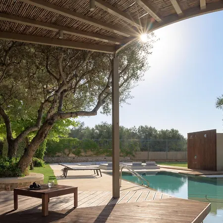 Thetree Villa, With Heated Pool & Whirlpool