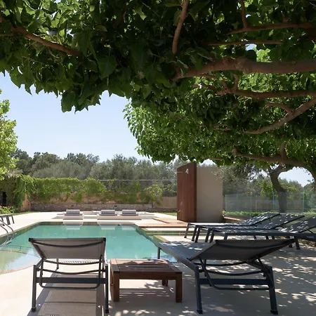 Villa Thetree Villa, With Heated Pool & Whirlpool